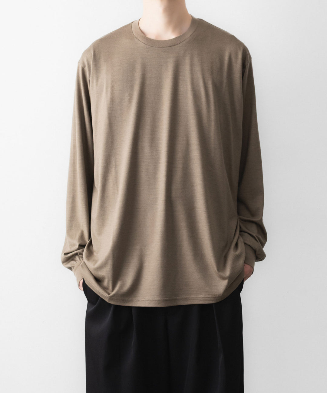 ssstein(シュタイン)のFINE WOOL OVERSIZED LONG SLEEVE TEE - KHAKIの公式通販サイトsession福岡セレクトショップ