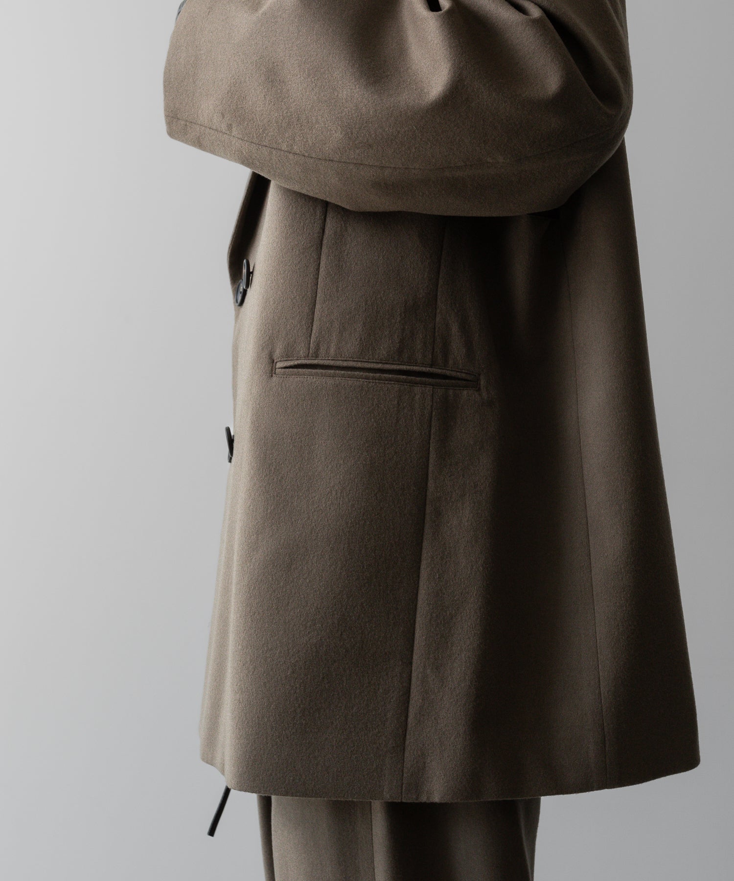 ssstein(シュタイン)の24AWコレクション OVERSIZED PEAK LAPEL JACKET - DARK BEIGE 公式通販サイトsession福岡セレクトショップ