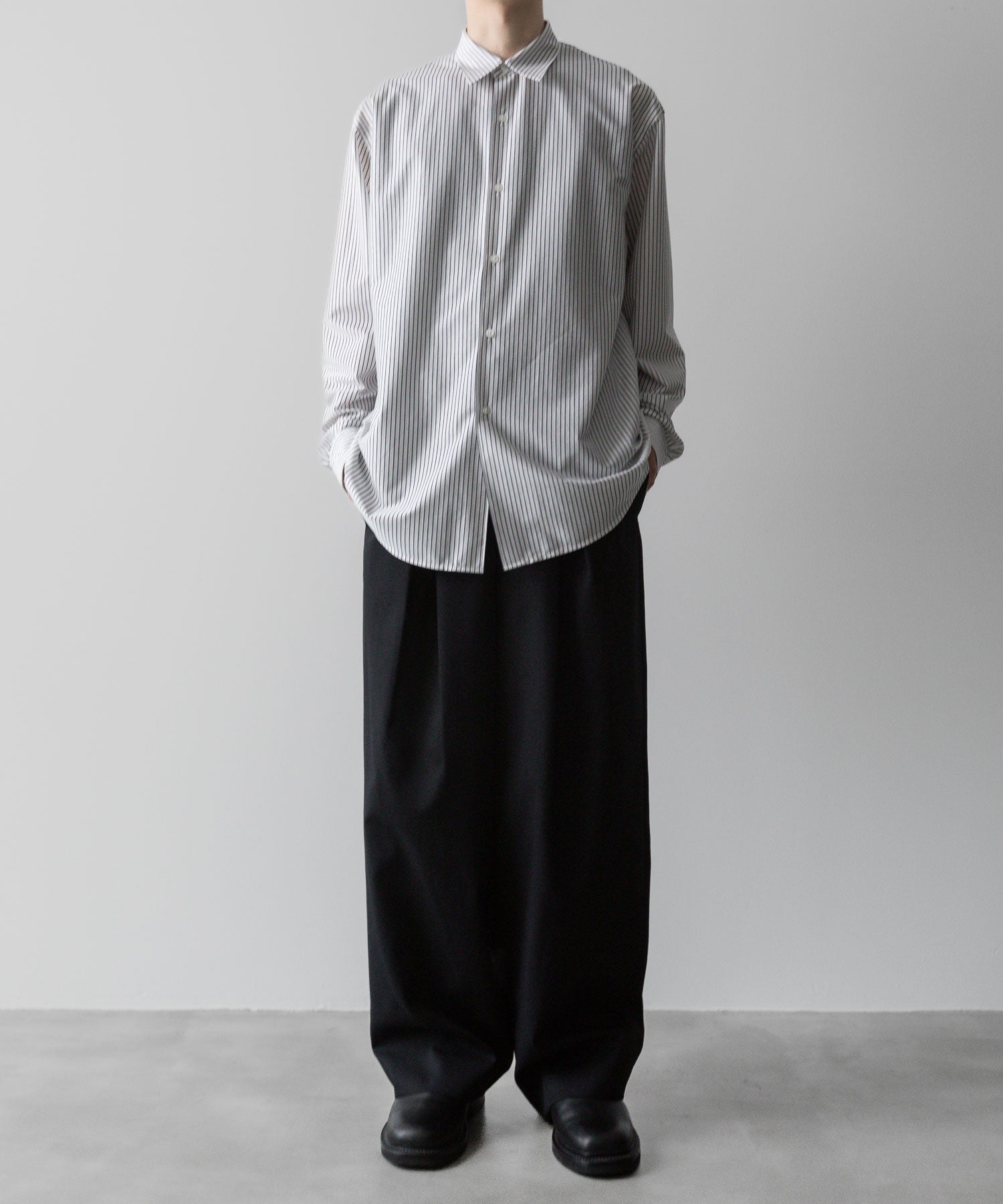 ssstein(シュタイン)の24AWコレクション EASY WIDE TROUSERS (2/72 WOOL GABARDINE) - BLACK 公式通販サイトsession福岡セレクトショップ