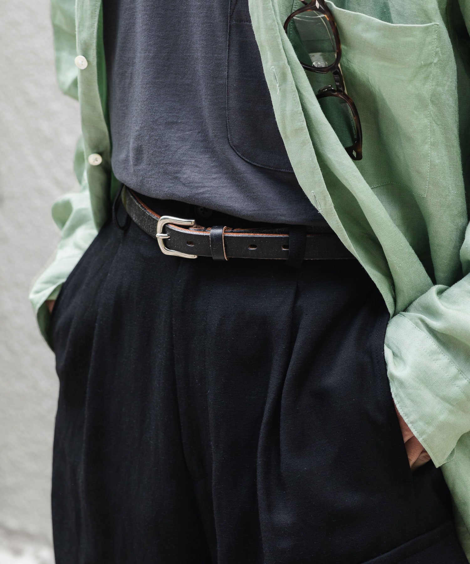 INTÉRIM/インテリム】20mm OAK BARK LEATHER BELT - BLACK | 公式通販