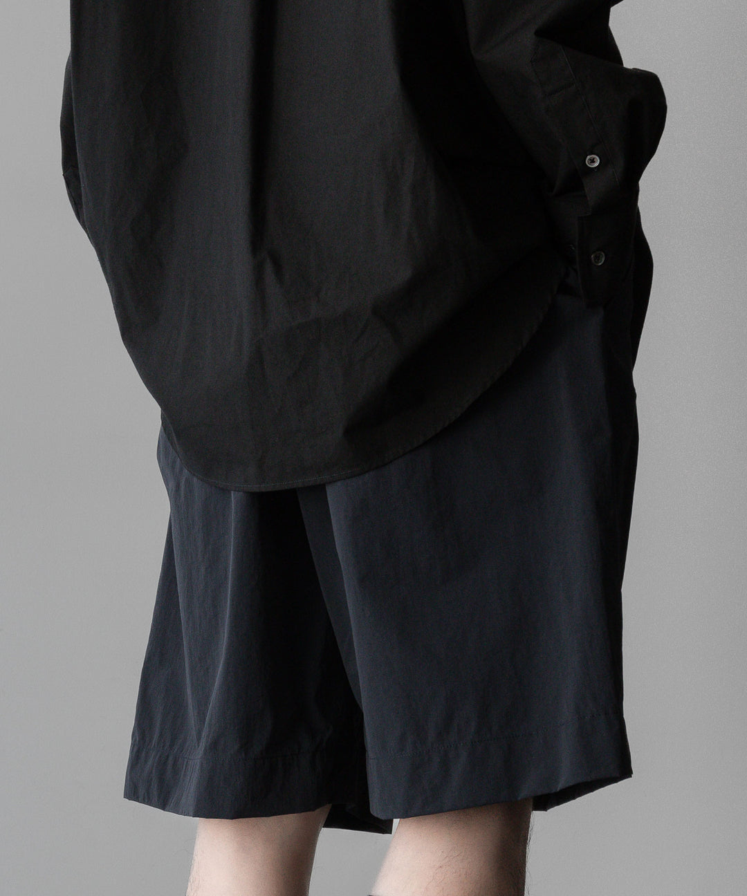 ssstein stein(シュタイン)の24SSコレクションWINDPROOF NYLON WIDE EASY SHORT TROUSERSのBLACK 公式通販サイトsession福岡セレクトショップ