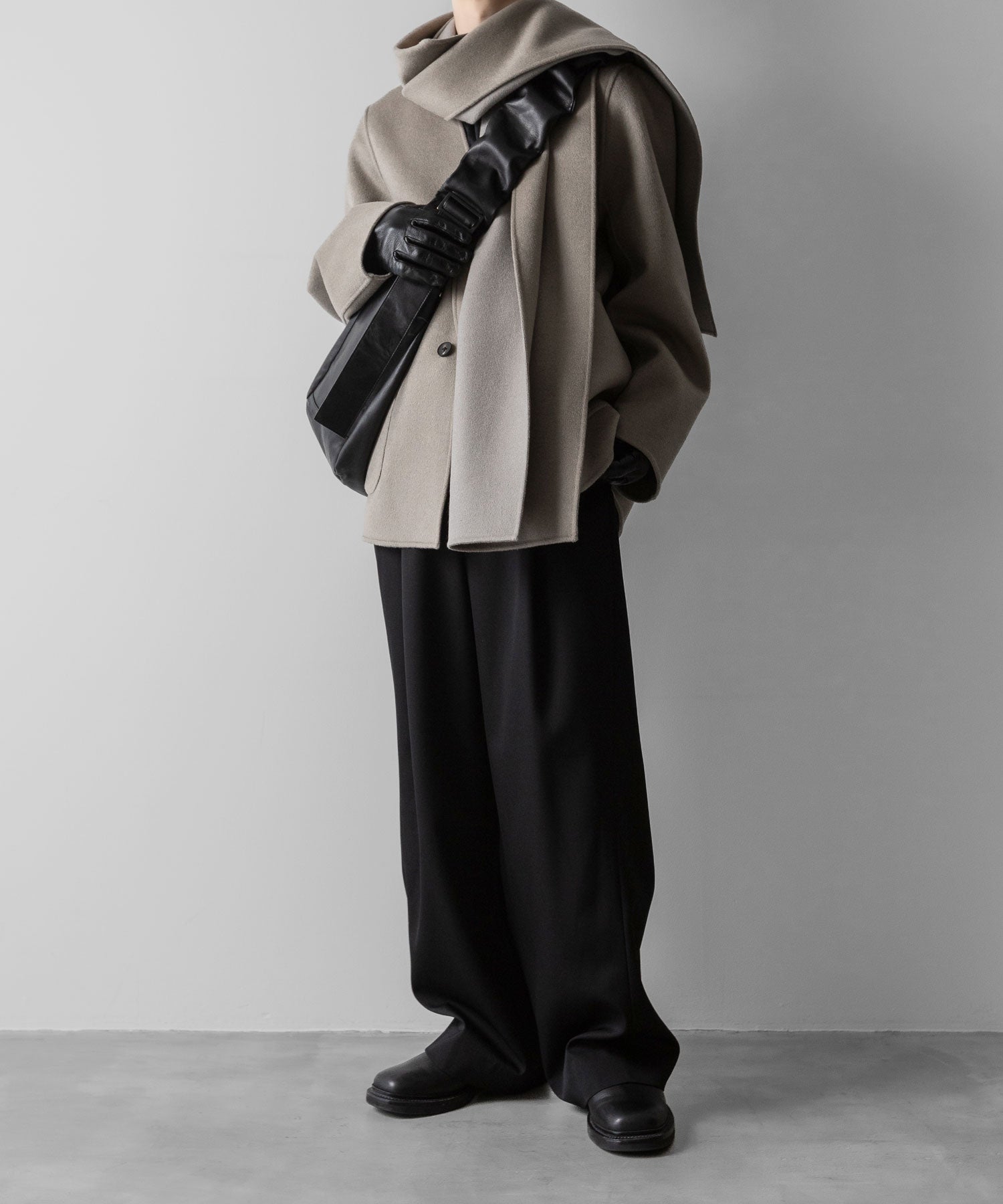 【ssstein】WOOL CASHMERE BEAVER REVERSIBLE STOLE JACKET - TAUPE GREY