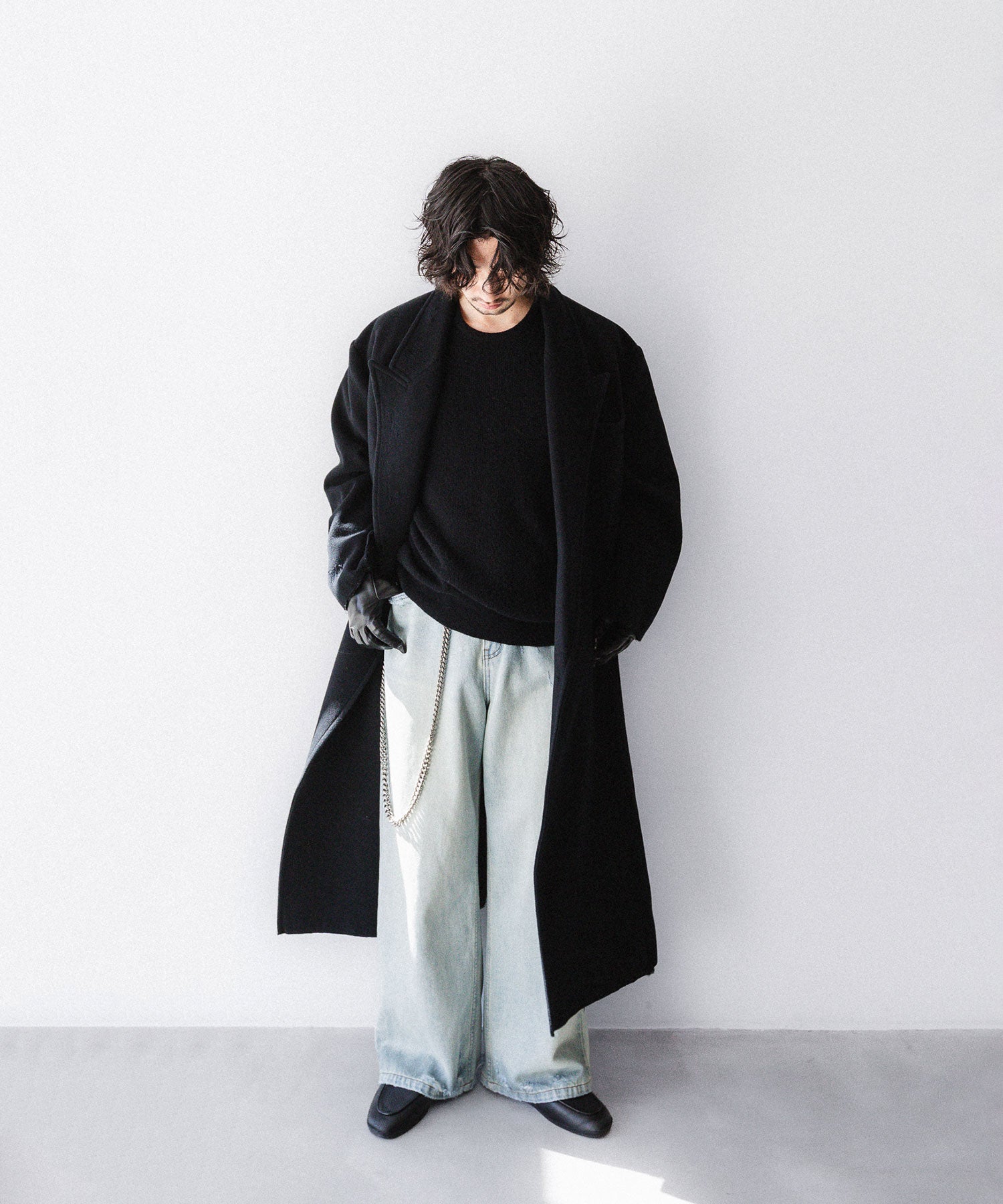 CODA / コーダ】BLACK WOOL CUT OUT DISTRESSED DORIAN COAT - BLACK