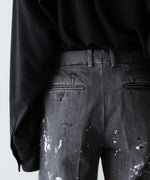 画像をギャラリービューアに読み込む, INTÉRIM - インテリムのMILK PAINT USED BLACK DENIM 2-TUCK STRAIGHT SLACKS - PU.BLACK公式通販サイトsession福岡セレクトショップ
