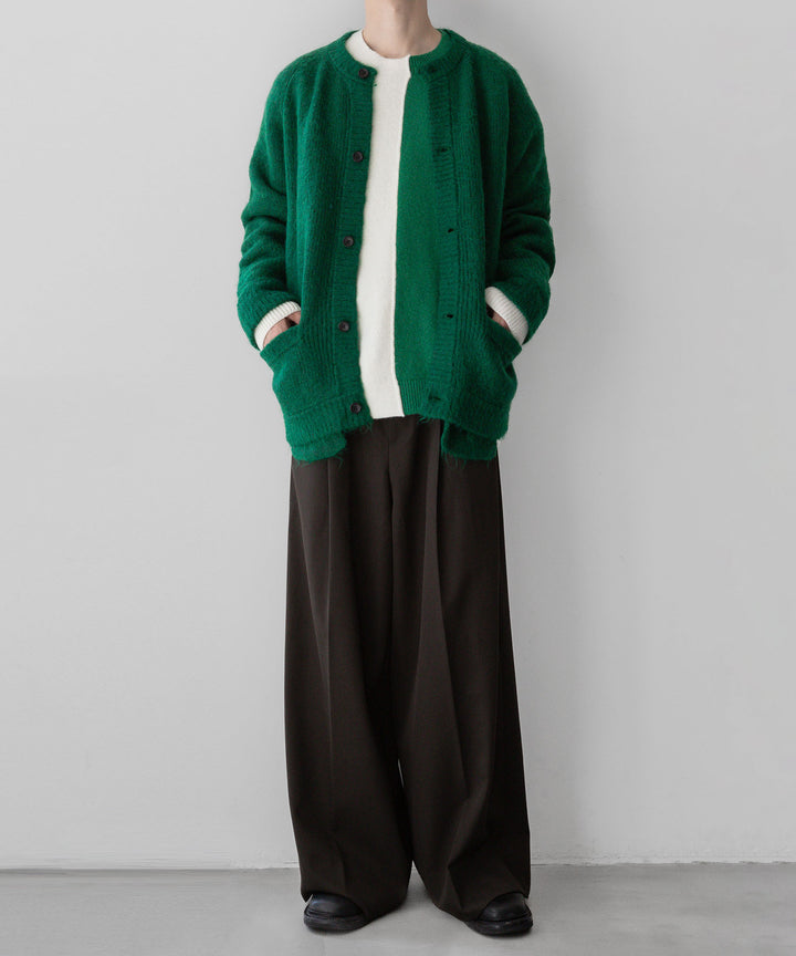 stein(シュタイン)の23AWコレクションOVERSIZED MULTI PATCHED KNIT LSのOFF × GREEN 代替テキストを編集
