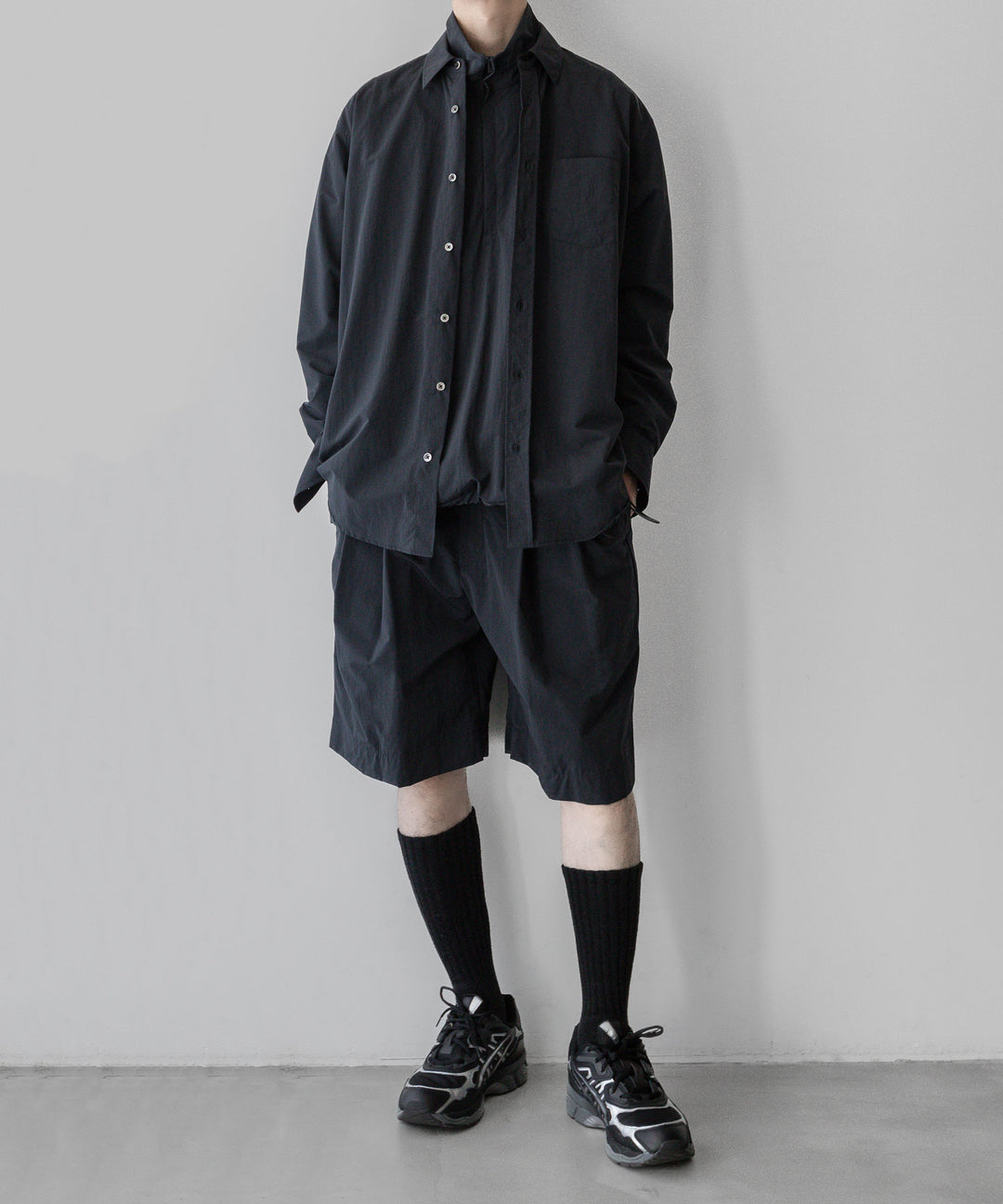 ssstein stein(シュタイン)の24SSコレクションWINDPROOF NYLON WIDE EASY SHORT TROUSERSのBLACK 公式通販サイトsession福岡セレクトショップ