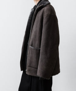 ssstein / シュタイン】CUT-OFF MOUTON JACKET - GREY KHAKI | 公式