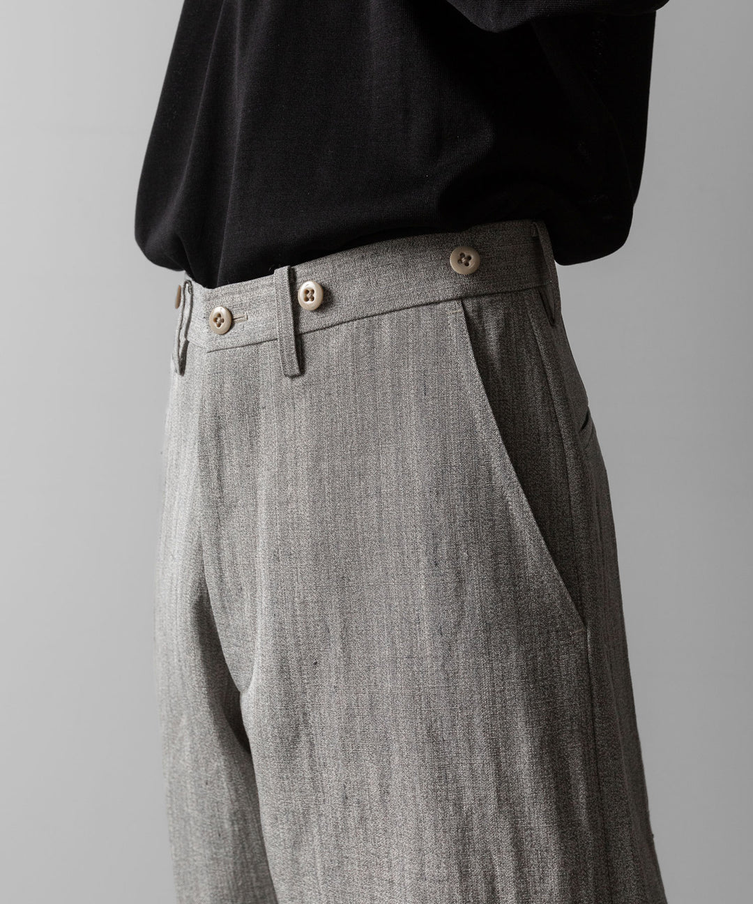 【INTÉRIM】VISCOSE SILK CANVAS MIL BAGGY TROUSER - BROWN GRAY