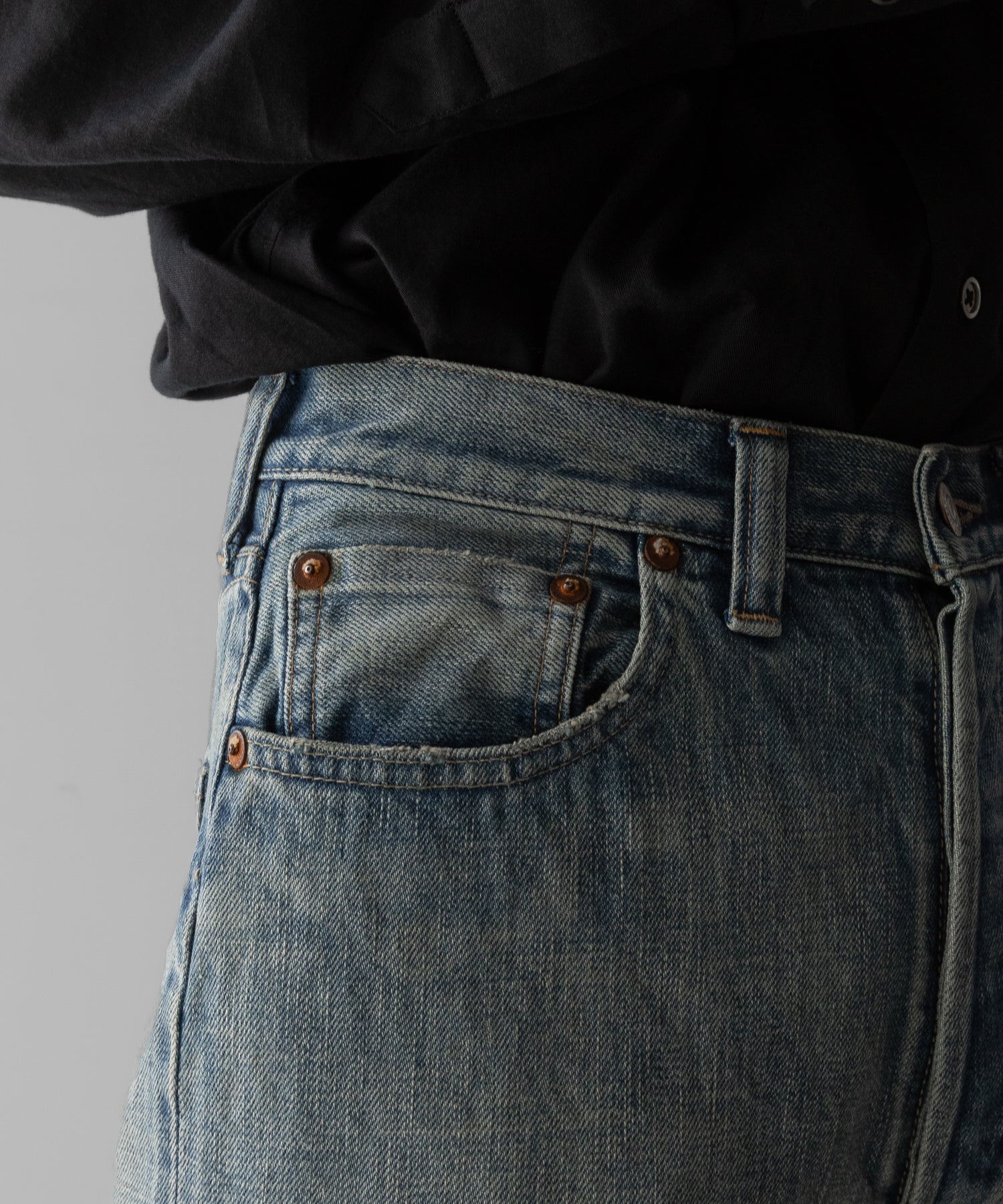 【INTÉRIM】VINTAGE WASHED "1953XX SHABBY" SHUTTLE DENIM TROUSERS - NAVY