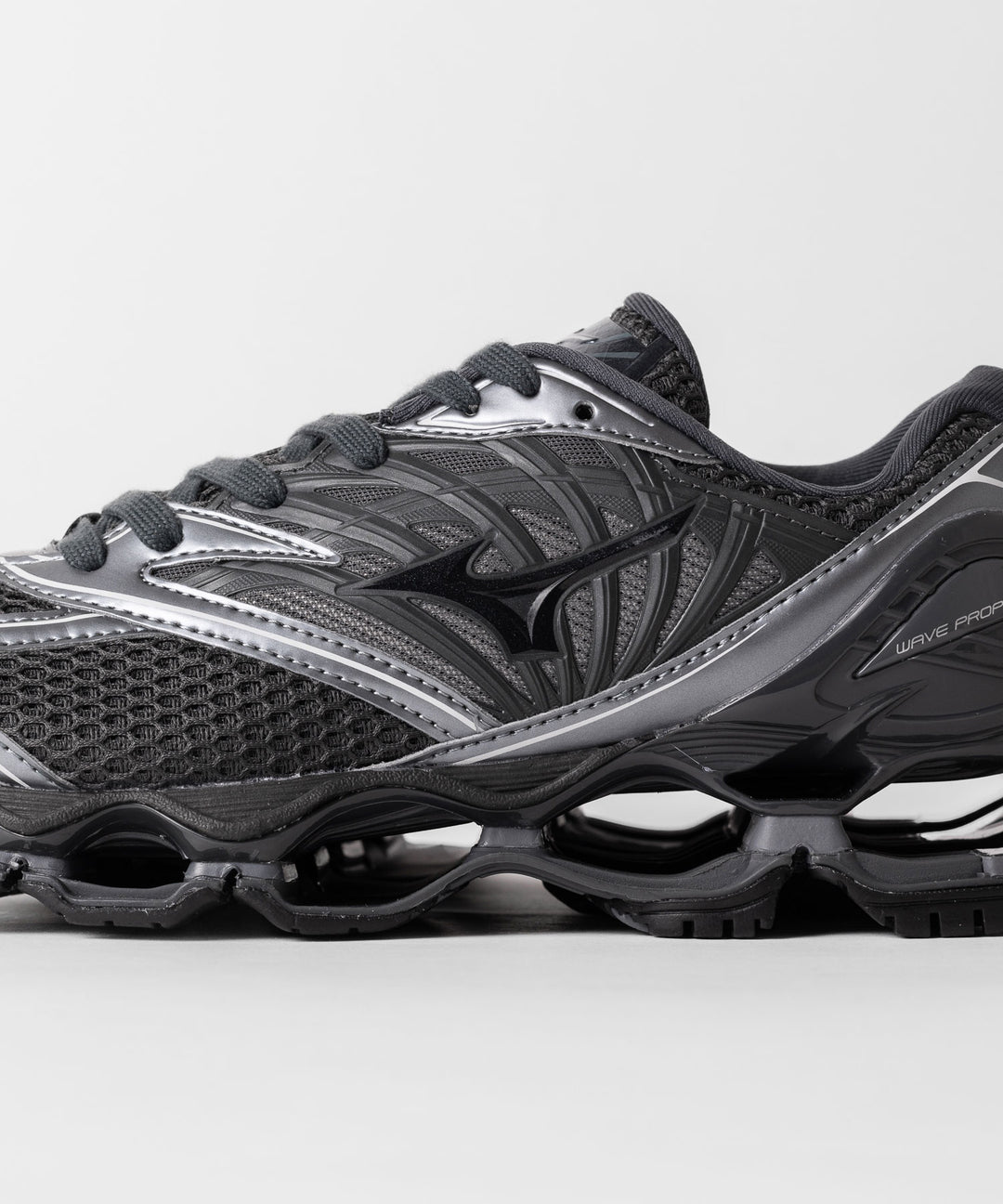 【MIZUNO】ミズノのWAVE PROPHECY LS - BLACK×BLACK×METALLIC GREY
