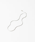 画像をギャラリービューアに読み込む, THE OBJECT - ザオブジェクトのNARROW SNAKE NECKLACEのSILVER公式通販サイトsession福岡セレクトショップ

