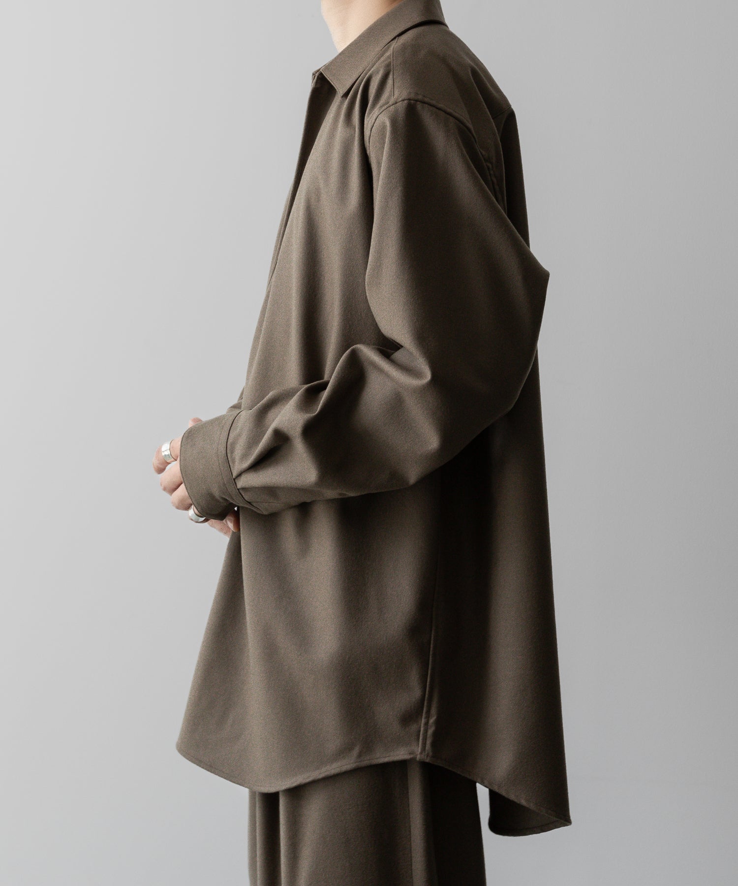 ssstein(シュタイン)の24AWコレクション OVERSIZED SKIPPER SHIRT (WOOL) - DARK BEIGE 公式通販サイトsession福岡セレクトショップ