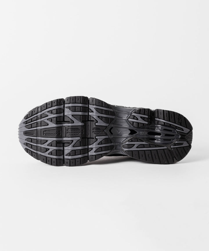 【MIZUNO】ミズノのWAVE PROPHECY LS - BLACK×BLACK×METALLIC GREY