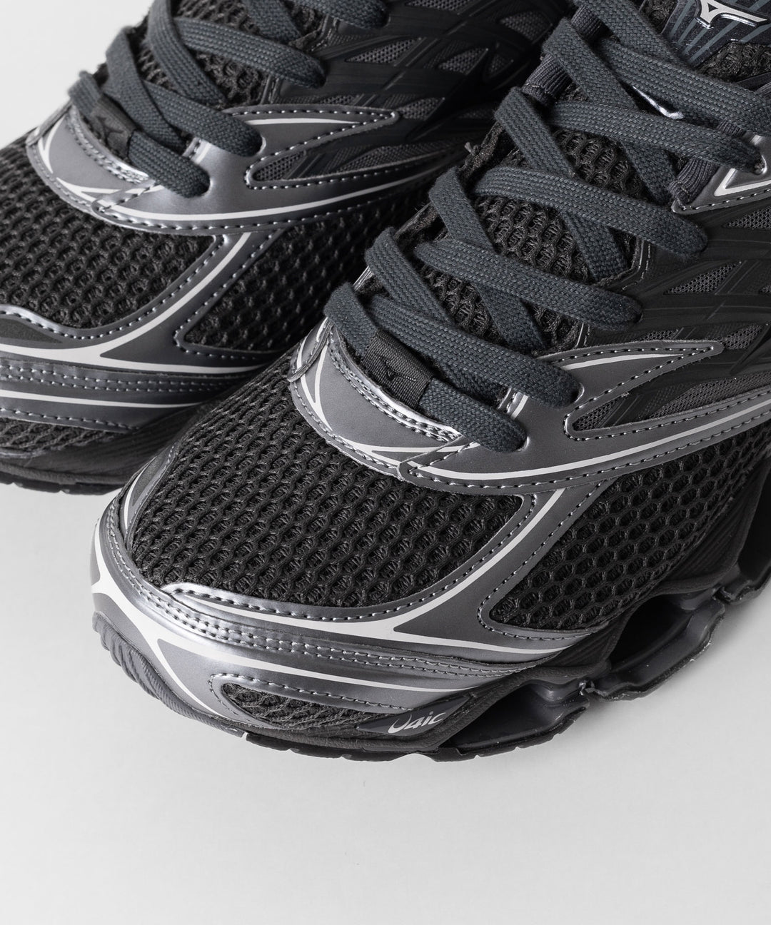 【MIZUNO】ミズノのWAVE PROPHECY LS - BLACK×BLACK×METALLIC GREY