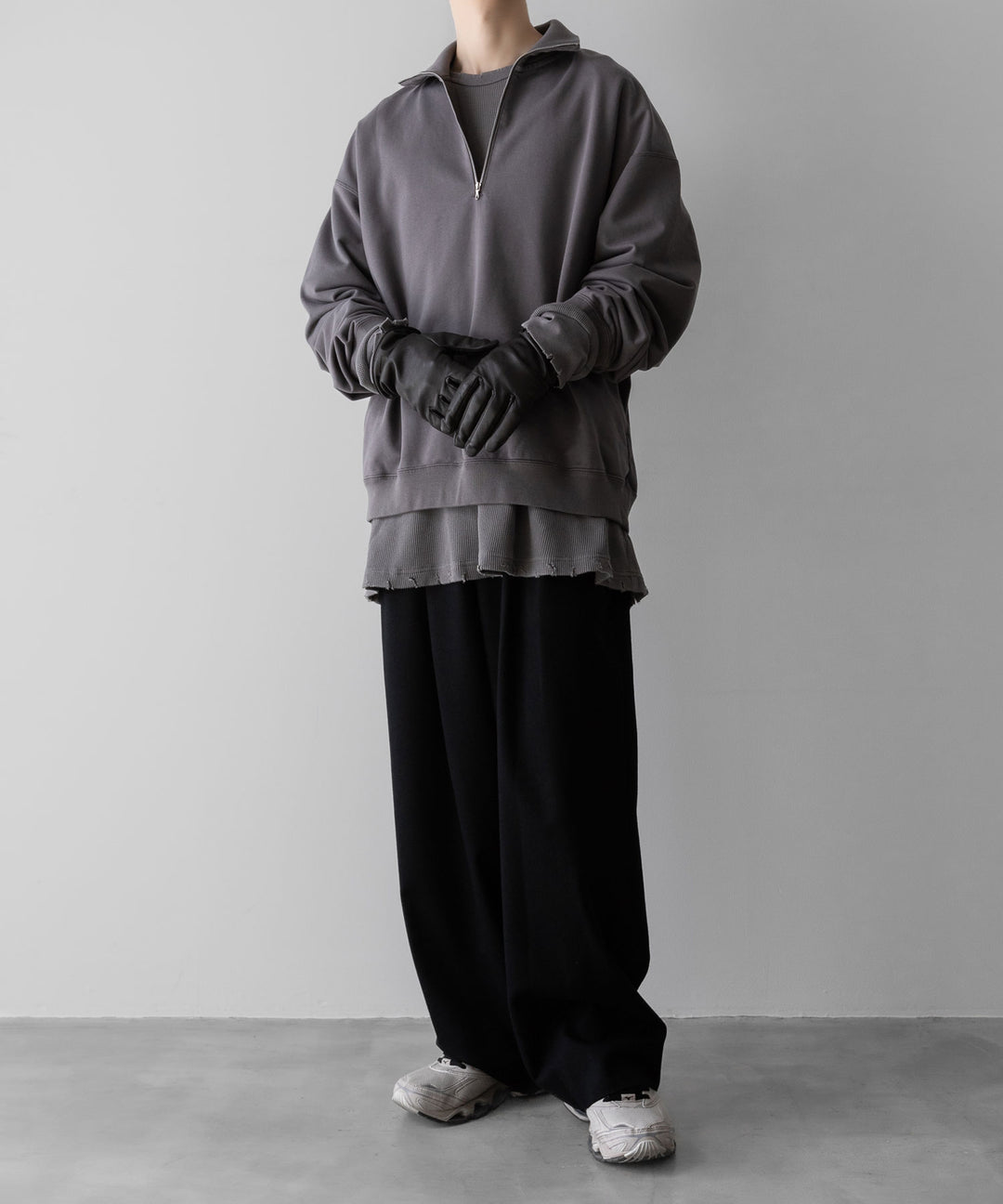 KANEMASA PHIL. カネマサフィルの36G SUPER FINE GAUGE HALF ZIP PULLOVER - CHARCOALの公式通販サイトsession福岡セレクトショップ