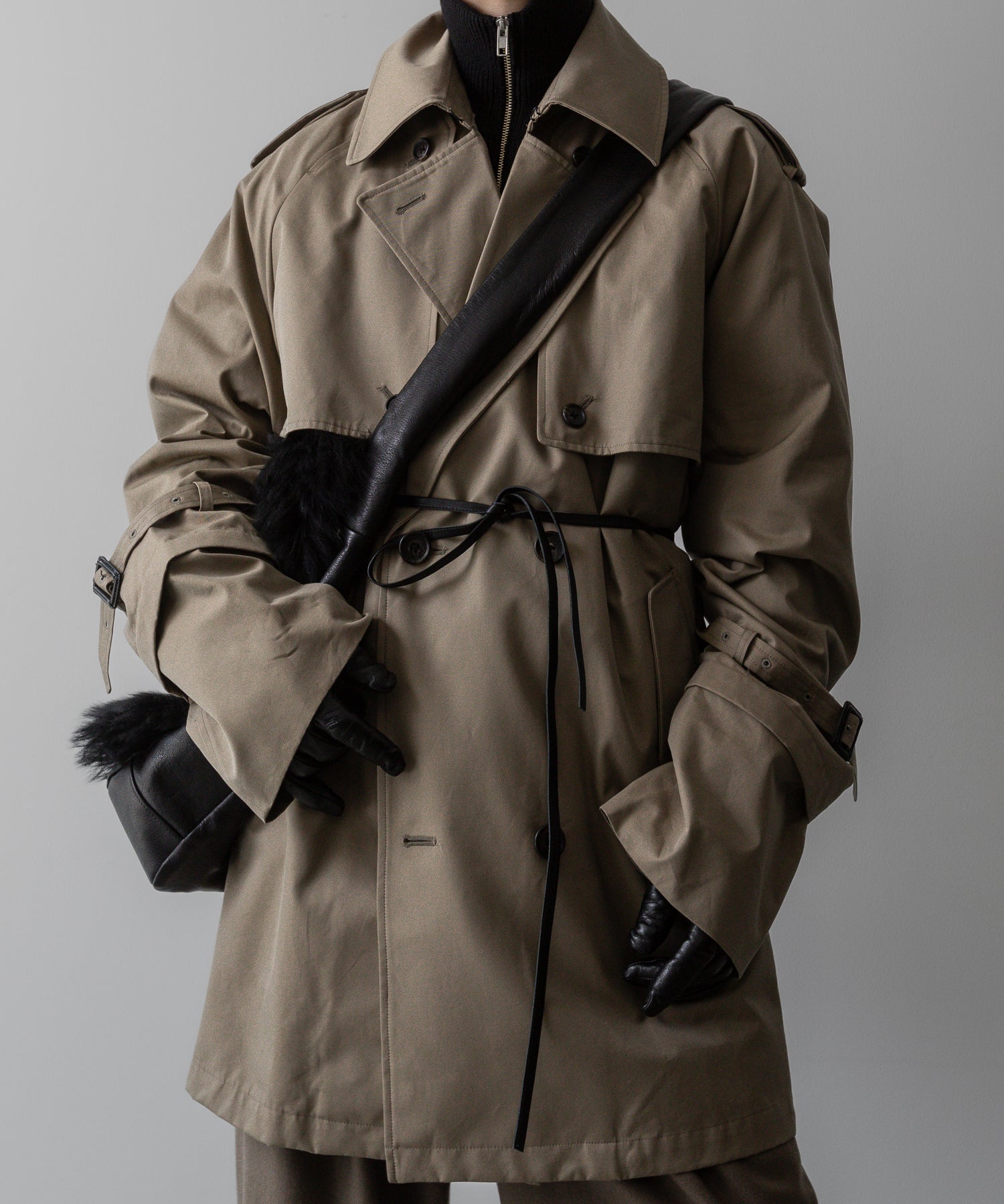 ssstein(シュタイン)の24AWコレクション LAYERED SHORT TRENCH COAT - BEIGE 公式通販サイトsession福岡セレクトショップ