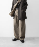 画像をギャラリービューアに読み込む, ssstein(シュタイン)の DEFORMATION WIDE COLOR DENIM PANTS - KHAKIの公式通販サイトsession福岡セレクトショップ
