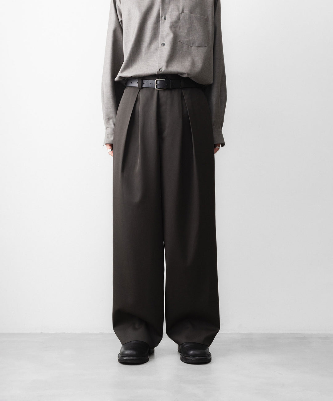 ssstein(シュタイン)のEASY WIDE TROUSERS - GREY KHAKIの公式通販サイトsession福岡セレクトショップ