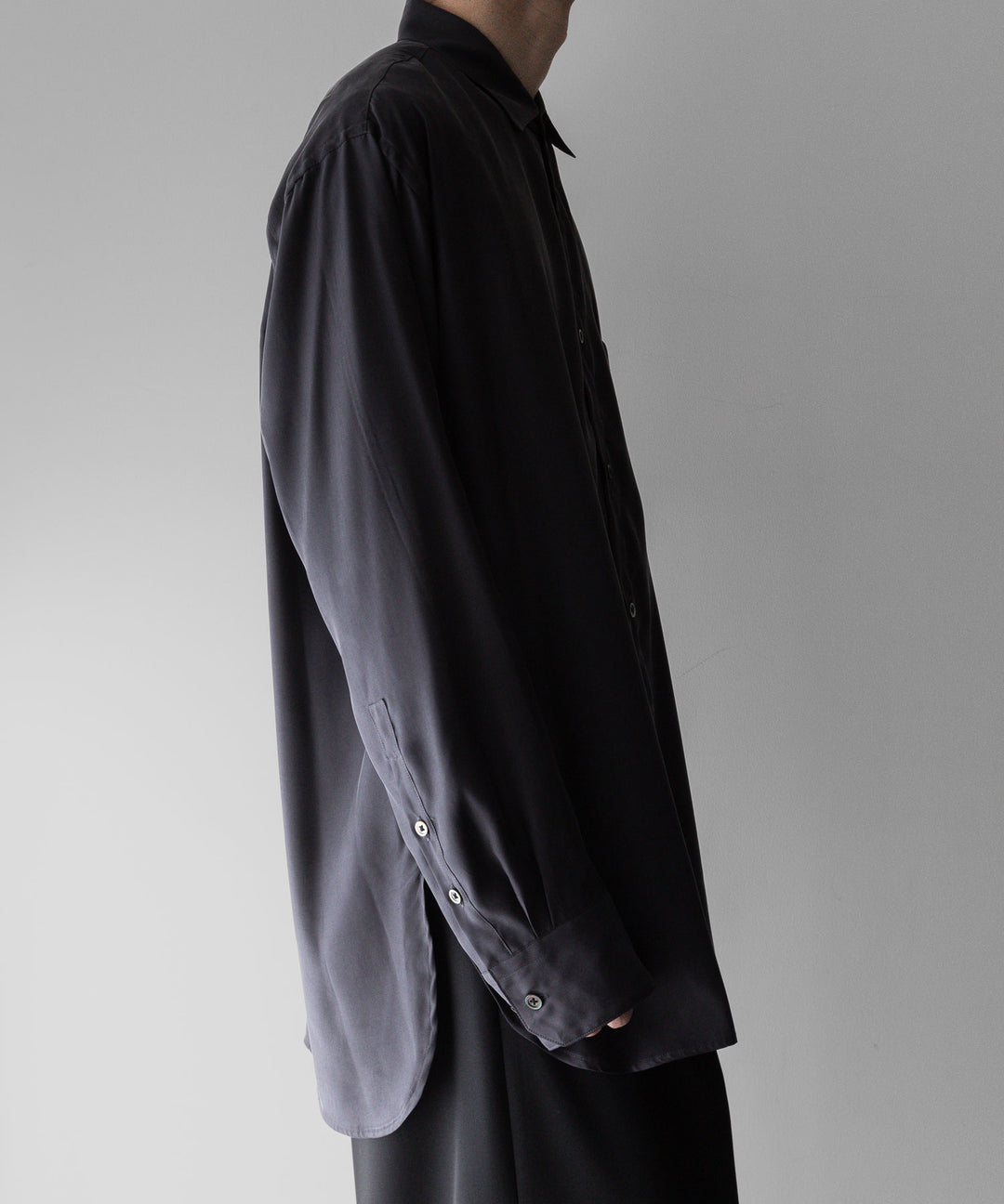 【stein】ssstein シュタインのOVERSIZED CUPRO LS SHIRTのCHARCOAL 公式通販サイトsession福岡セレクトショップ