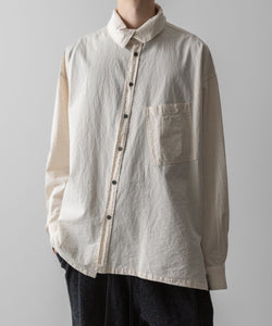 【 The Viridi-anne 】DIAGONAL OPEN HIGH NECK SHIRT - ECRU