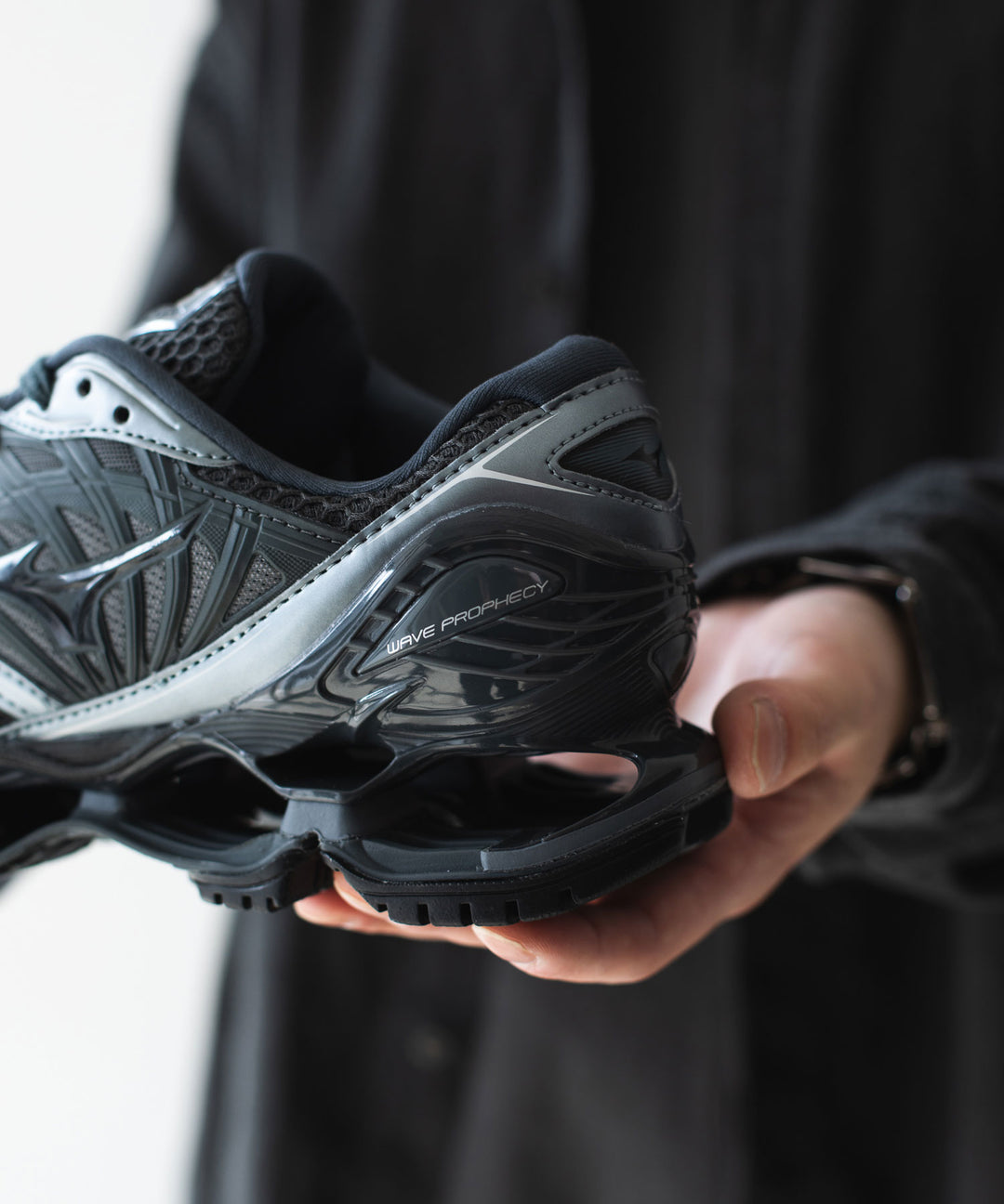 【MIZUNO】ミズノのWAVE PROPHECY LS - BLACK×BLACK×METALLIC GREY