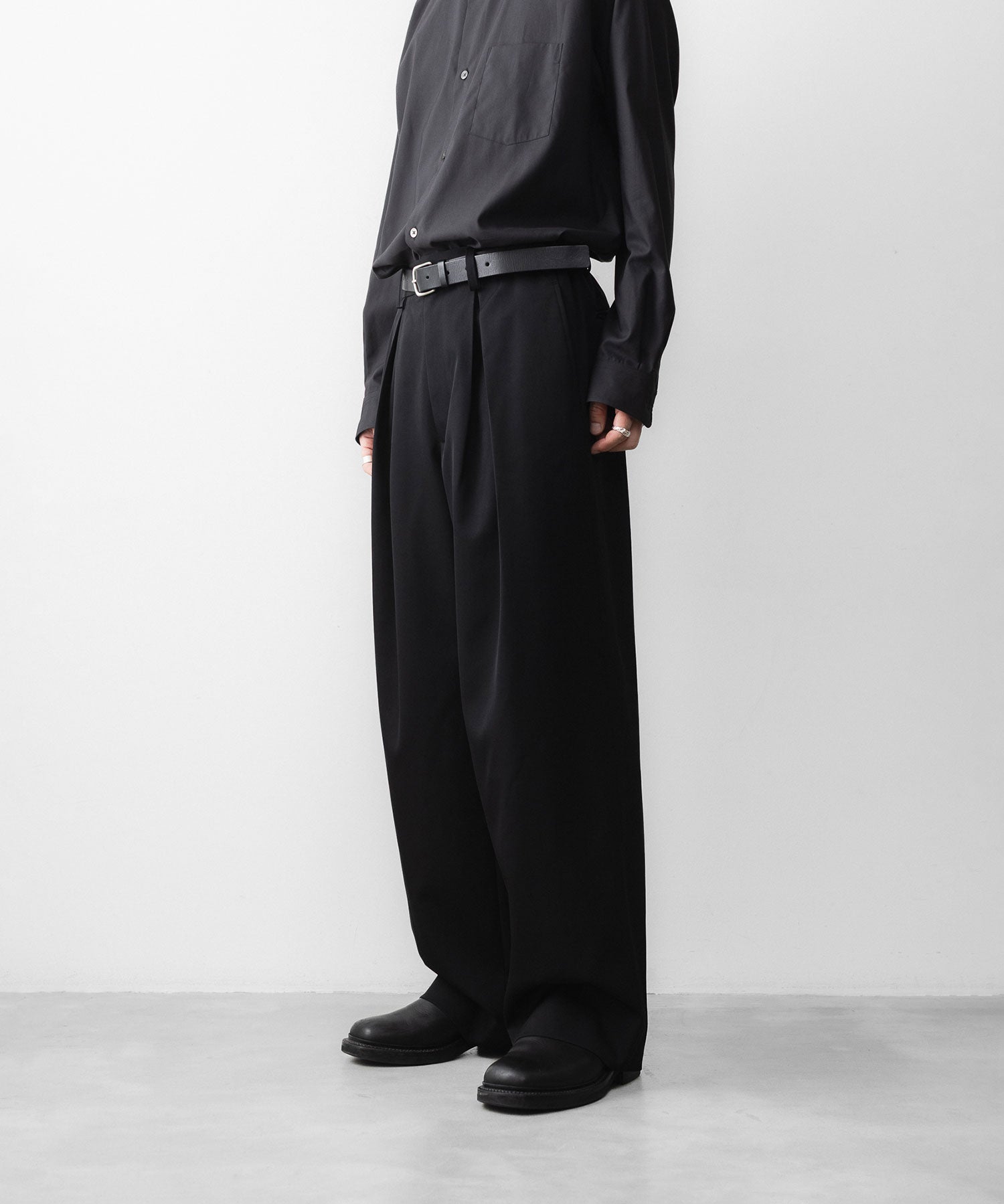 【ssstein】EASY WIDE TROUSERS シュタイン　S ssstein / シュタイン】EASY WIDE TROUSERS - BLACK | 公式通販サイト