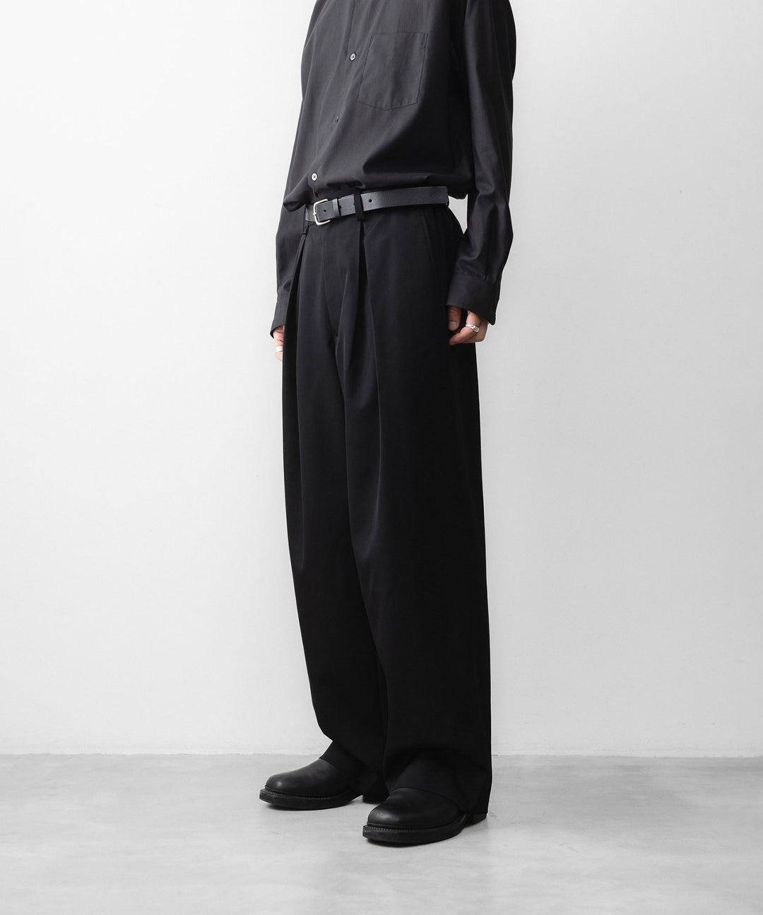 ssstein(シュタイン)のEASY WIDE TROUSERS - BLACKの公式通販サイトsession福岡セレクトショップ