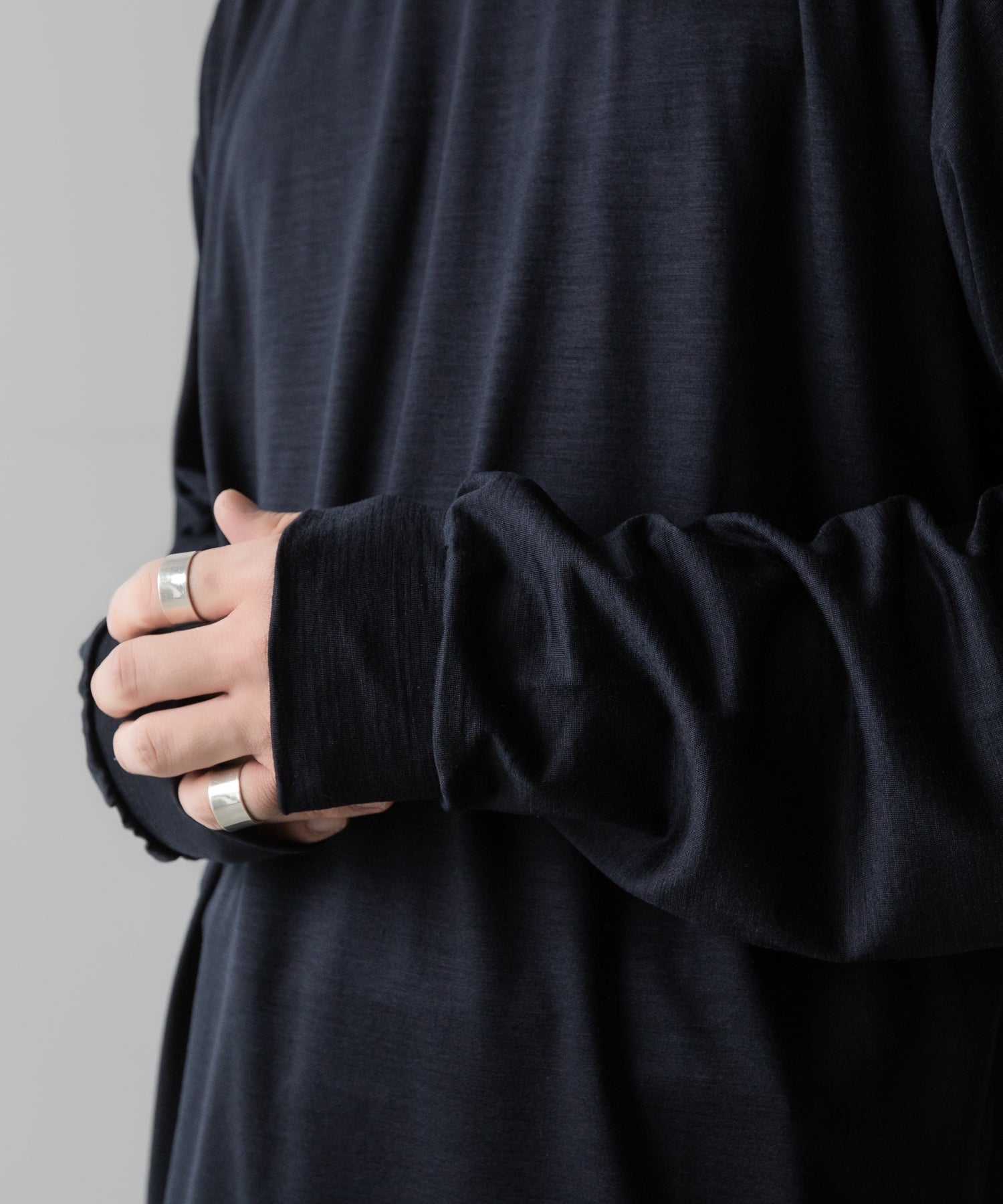 【INTÉRIM】EXTRA FINE MERINO WOO JERSEYL L/S TEE - D.NAVY