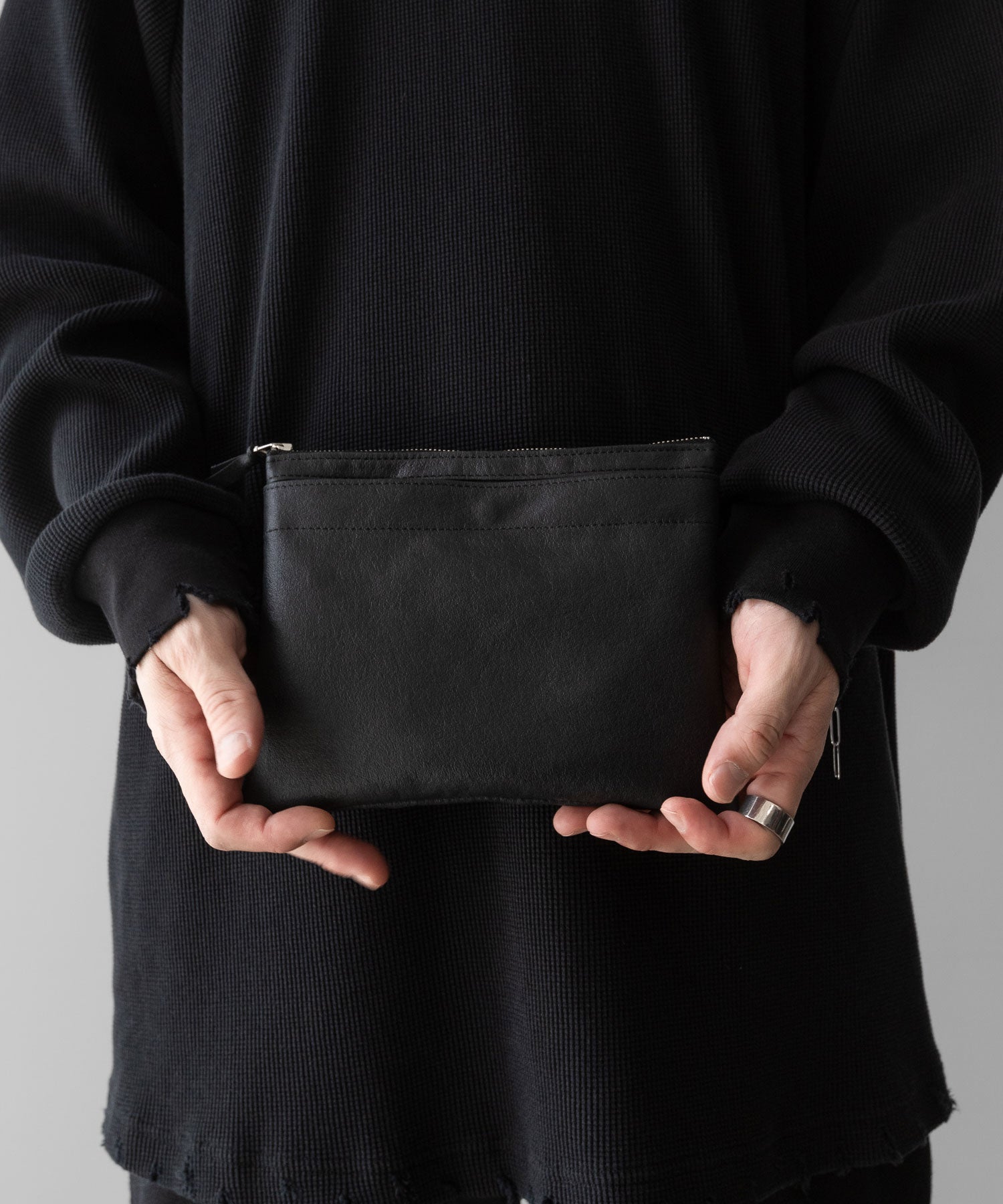 KaILI - カイリのSATELLITE POUCH SのBLACKの公式通販サイトsession福岡セレクトショップ