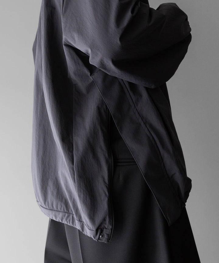 【stein】ssstein シュタインのWINDPROOF NYLON HALF ZIP PULLOVERのDARK GREY KHAKI 公式通販サイトsession福岡セレクトショップ