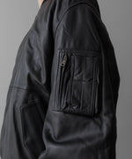 画像をギャラリービューアに読み込む, ssstein(シュタイン)の24AWコレクション LEATHER FLIGHT JACKET - DARK CHARCOAL 公式通販サイトsession福岡セレクトショップ
