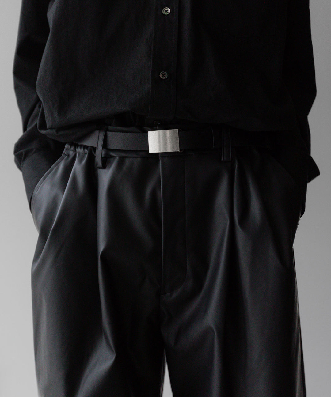 stein(シュタイン)の24SSコレクションCOATED WIDE EAZY SHORT TROUSERSのBLACK(COATING)