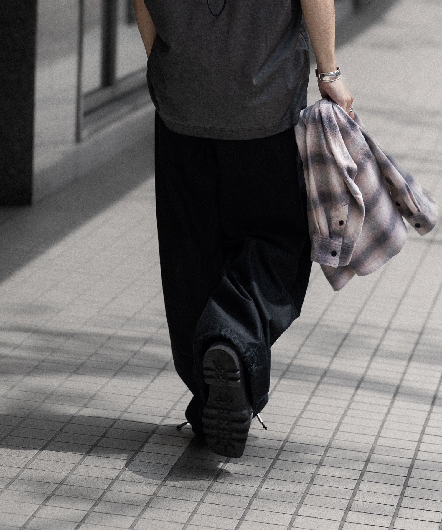 VEIN-ヴェインのCOTTON MOLESKIN 3D FILED TROUSERS のBLACK公式通販サイト　session福岡セレクトショップ