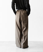 画像をギャラリービューアに読み込む, ssstein(シュタイン)のEASY LONG WIDE TROUSERS (2/90 WOOL GABARDINE) - DARK BEIGEの公式通販サイトsession福岡セレクトショップ

