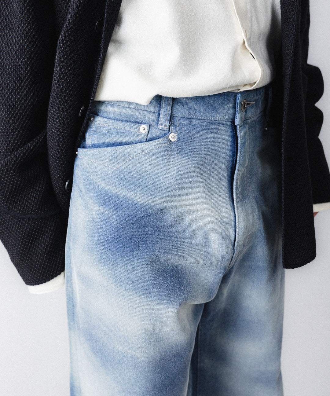ANTHEM Aアンセムエー のHAND VINTAGE DYED SPARKLE JEANS -  FOG BLUEの公式通販サイトsession福岡セレクトショップ