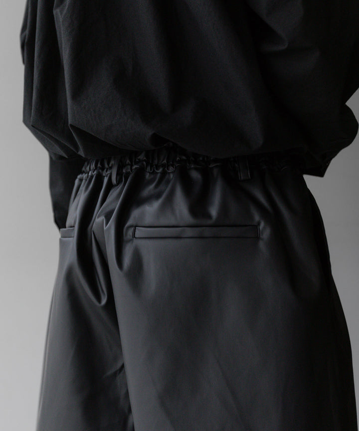 stein(シュタイン)の24SSコレクションCOATED WIDE EAZY SHORT TROUSERSのBLACK(COATING)