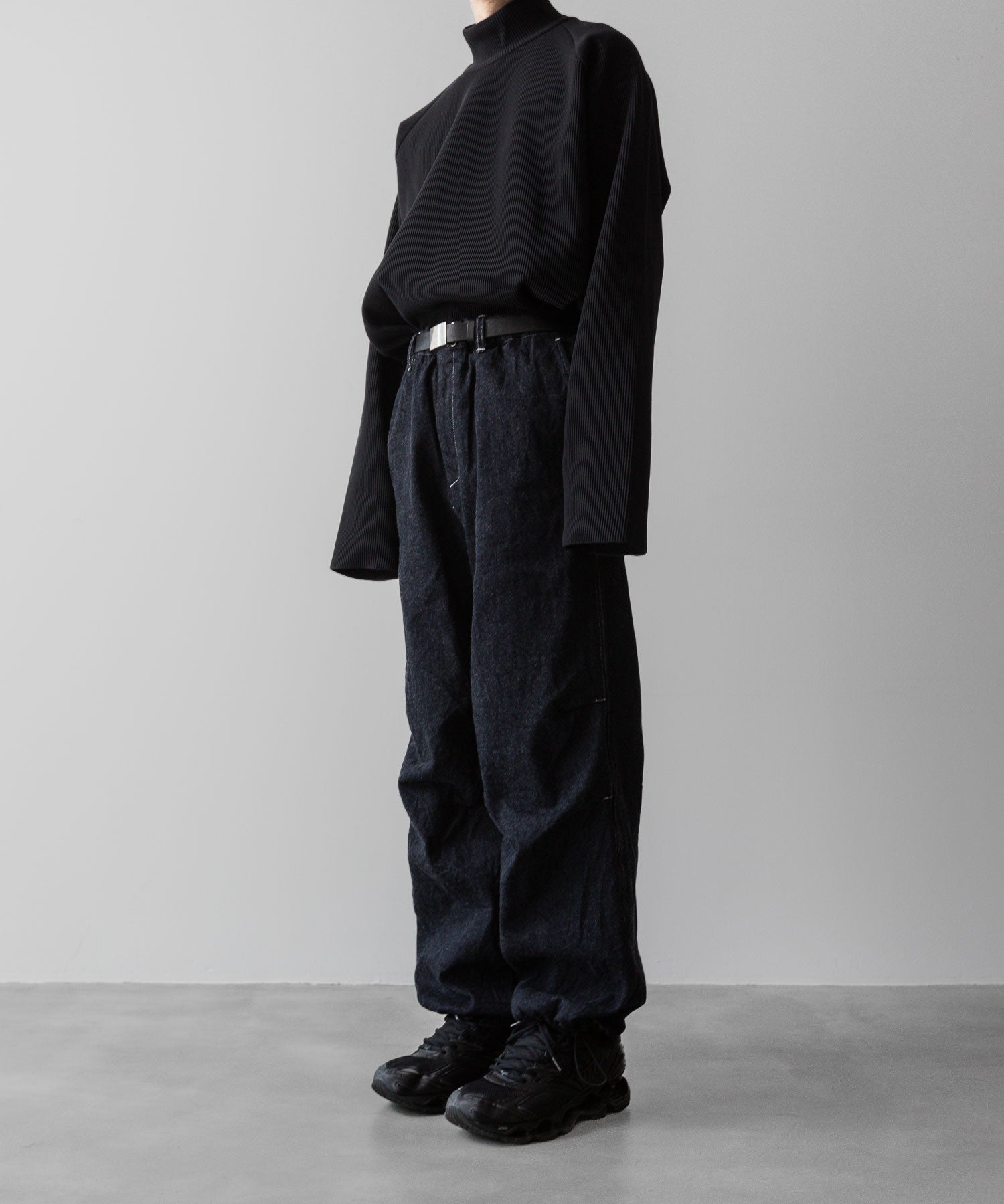 ssstein(シュタイン)の24AWコレクション ECO DENIM SIDE ZIP EASY TROUSERS  - INDIGO 公式通販サイトsession福岡セレクトショップ