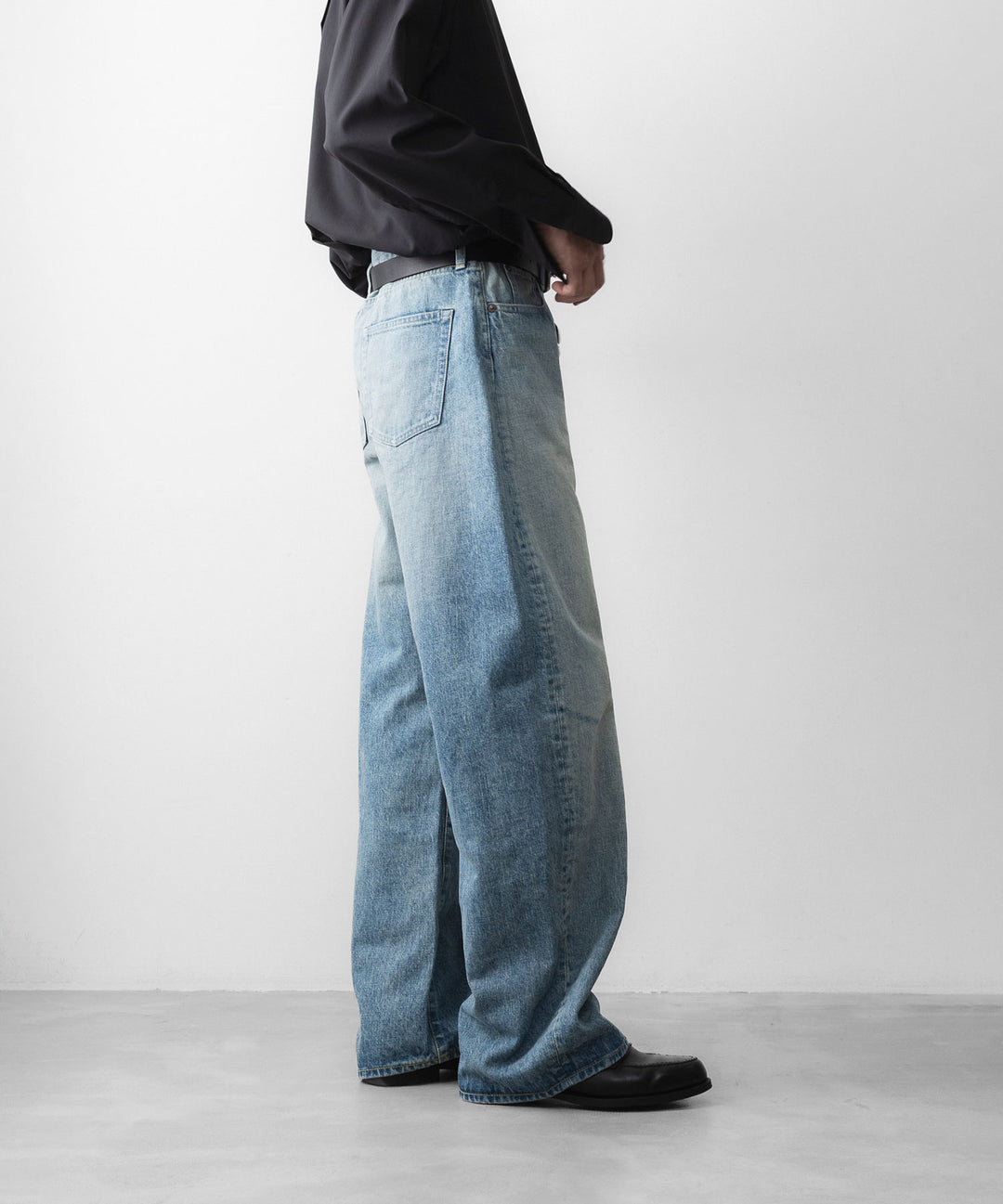 ssstein(シュタイン)のROUND DENIM PANTS - INDIGOの公式通販サイトsession福岡セレクトショップ