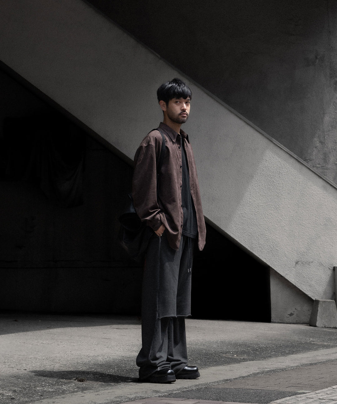 VEIN ヴェインのSYNTHETIC SUEDE LEATHER L/S SHIRT - BROWNの公式通販サイトsession福岡セレクトショップ