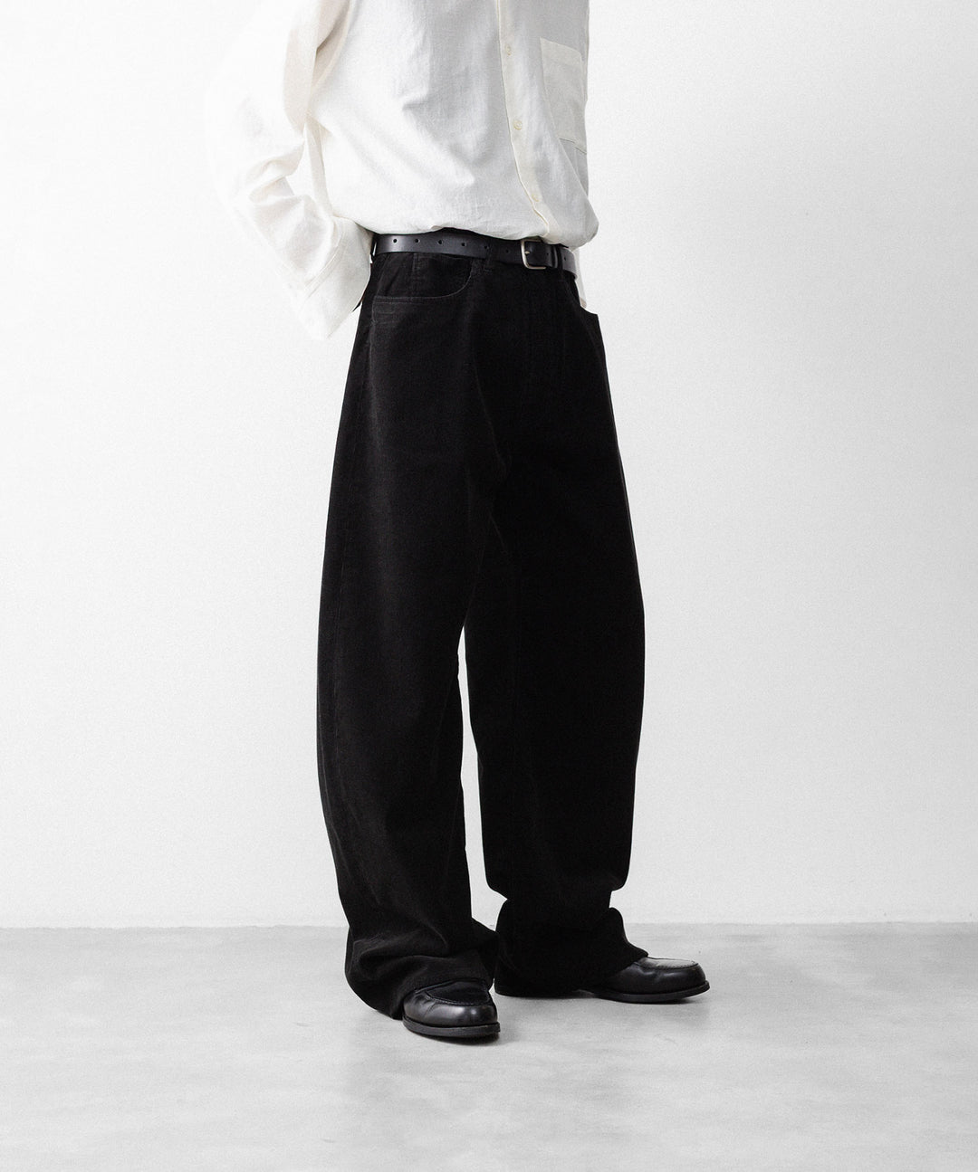 ssstein(シュタイン)のVINTAGE CORDUROY ROUND PANTS - BLACKの公式通販サイトsession福岡セレクトショップ