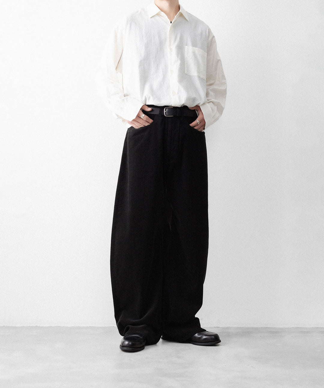 ssstein(シュタイン)のVINTAGE CORDUROY ROUND PANTS - BLACKの公式通販サイトsession福岡セレクトショップ