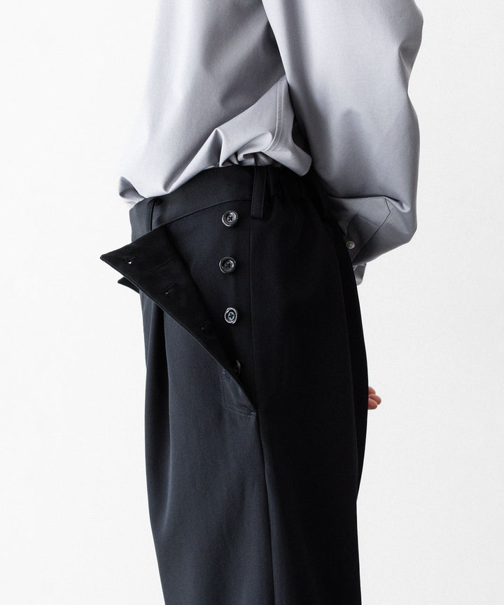UJOH ウジョーのBUTTON LINE CLOSURE PNTのBLACK 公式通販サイトsession福岡セレクトショップ