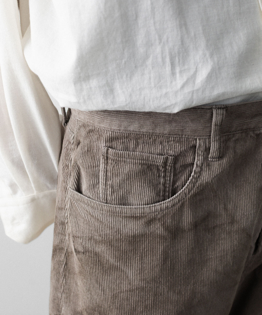 ssstein(シュタイン)のVINTAGE CORDUROY ROUND PANTS - TAUPEの公式通販サイトsession福岡セレクトショップ