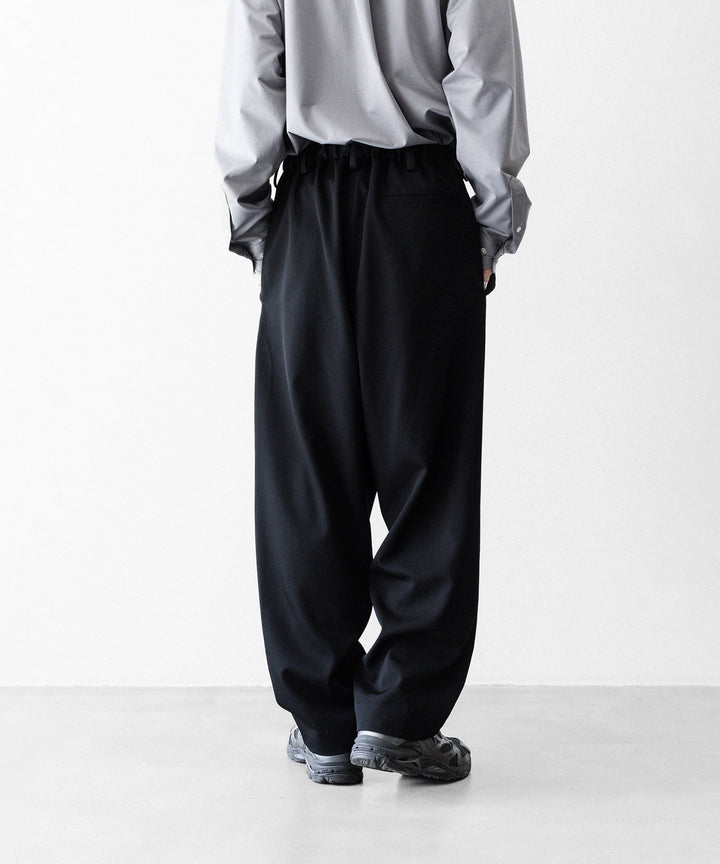 UJOH ウジョーのBUTTON LINE CLOSURE PNTのBLACK 公式通販サイトsession福岡セレクトショップ
