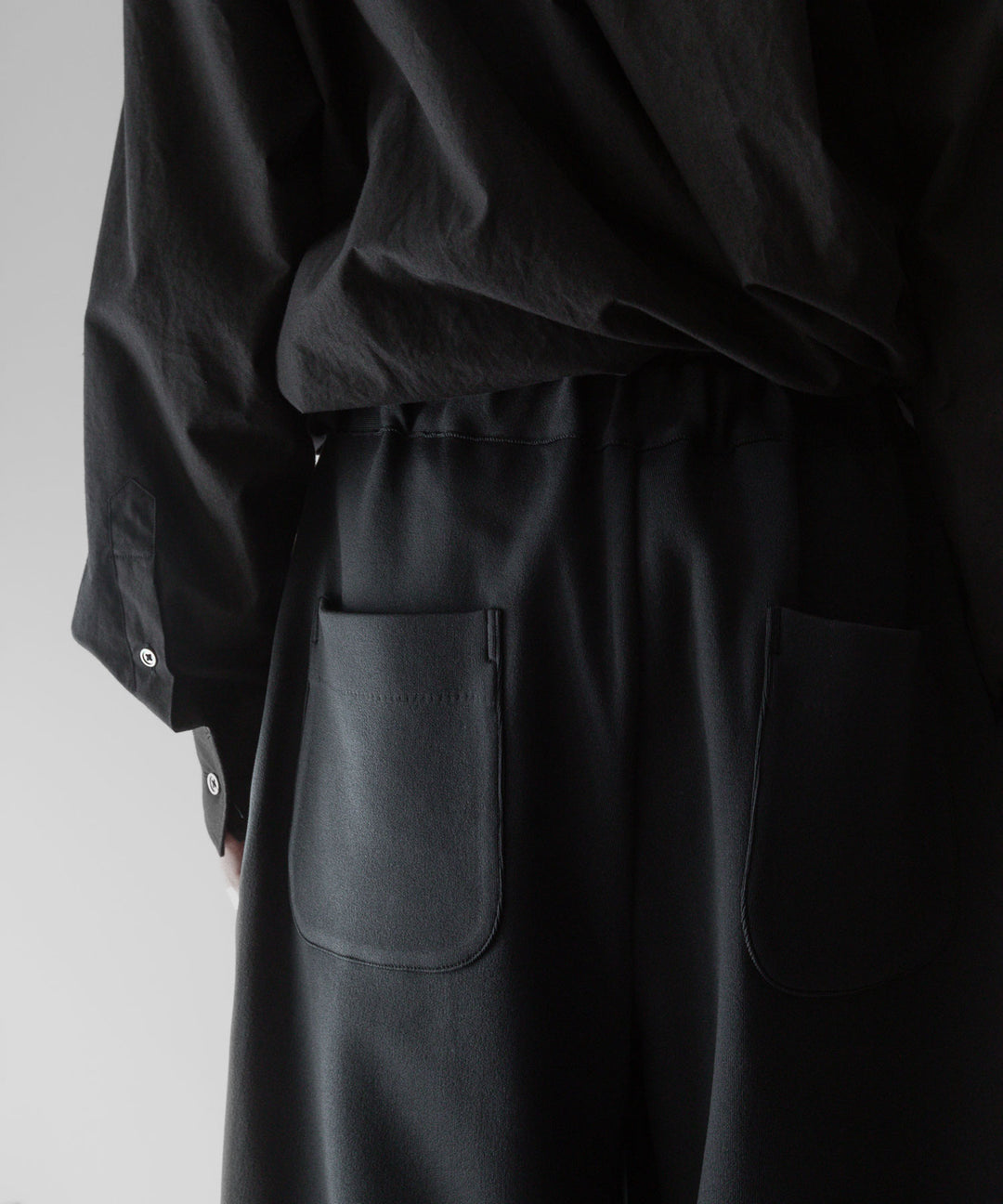 【stein】ssstein シュタインのCUPRO BICOLOR WIDE TRACK PANTSのCAMEL × CHARCOAL　 公式通販サイトsession福岡セレクトショップ