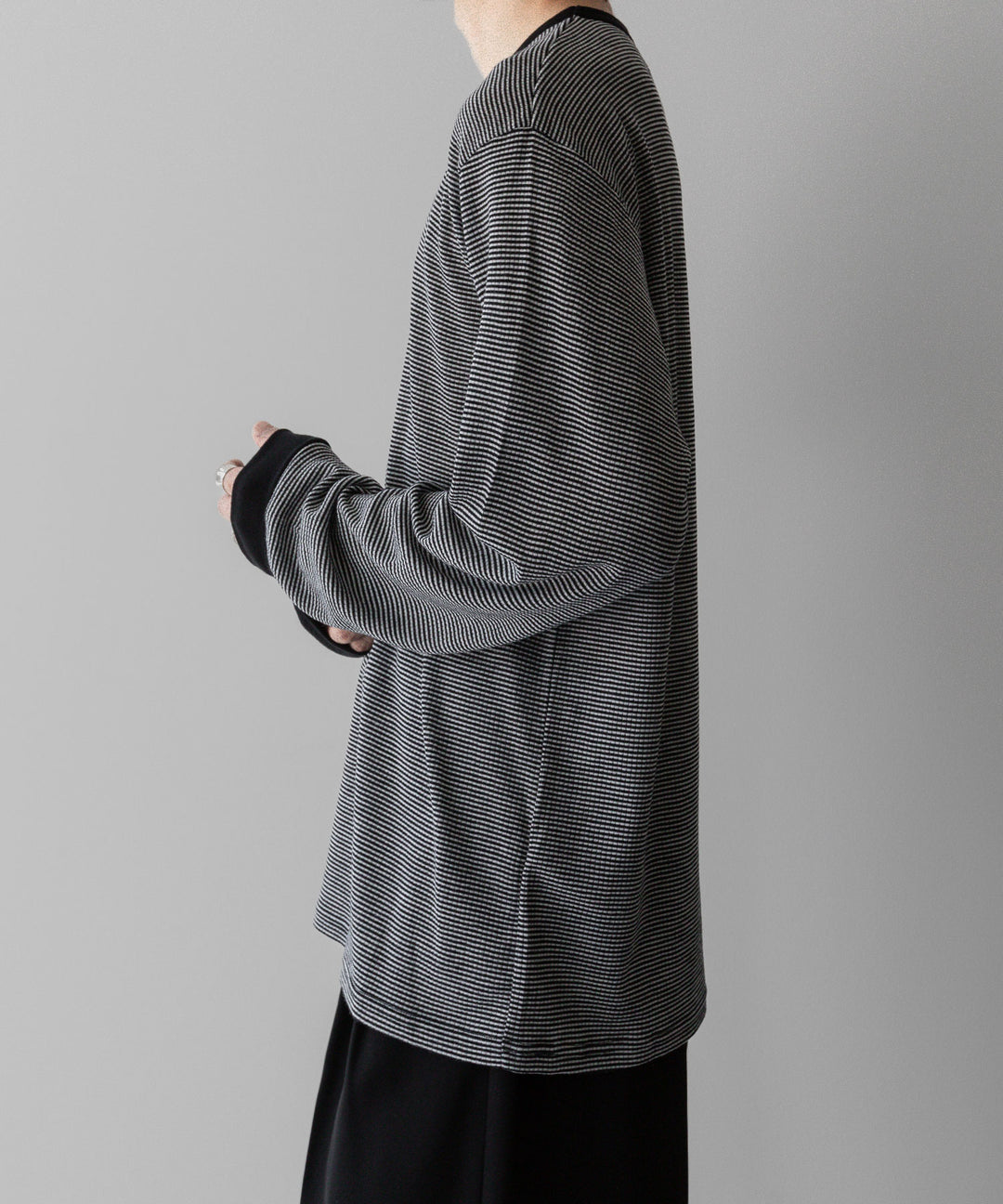 ssstein(シュタイン)の24AWコレクション STRIPED WOOL OVERSIZED LONG SLEEVE TEE - BLACK 公式通販サイトsession福岡セレクトショップ