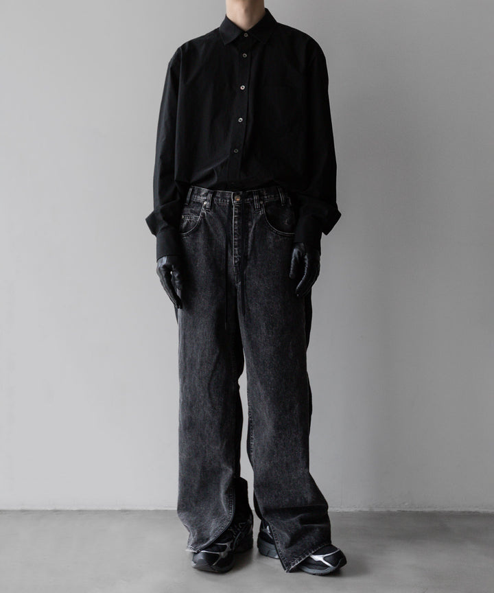 stein(シュタイン)の24SSコレクションNYLON COMBINATION CHEMICAL BLEACHED DENIM JEANSのBLACK