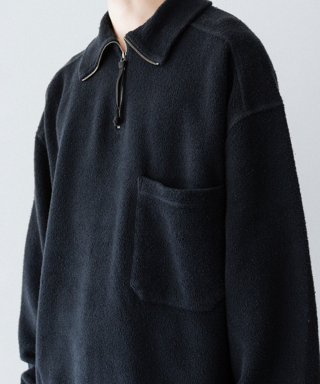 【phebus】SULFUR DYE FLEECE P/O - CAHRCOAL