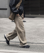 画像をギャラリービューアに読み込む, ssstein(シュタイン)の DEFORMATION WIDE COLOR DENIM PANTS - KHAKIの公式通販サイトsession福岡セレクトショップ
