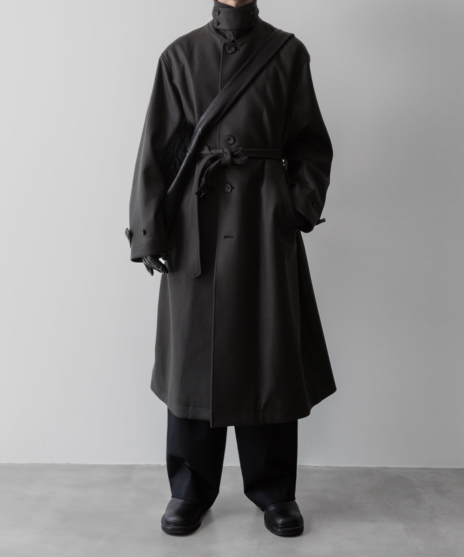 ssstein(シュタイン)の24AWコレクション OVERSIZED INVESTIGATED COAT - GREY KHAKI 公式通販サイトsession福岡セレクトショップ